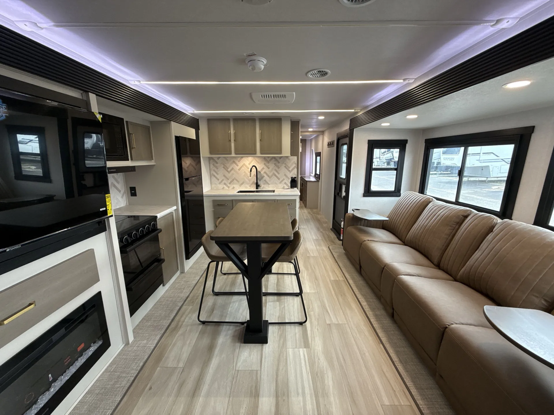 2027 Forest River Wildwood Heritage Glen 301FAM — living area main