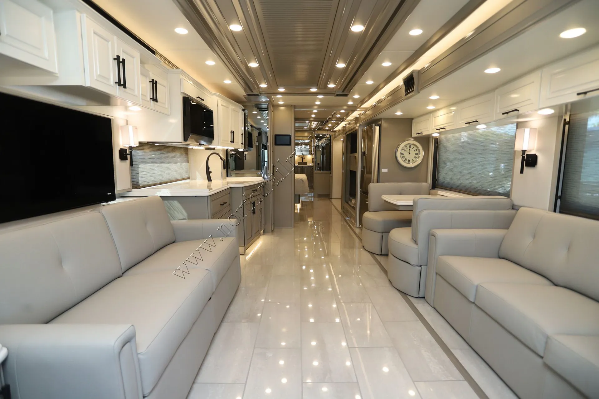 2027 Newmar London Aire 4540 - Photo 4
