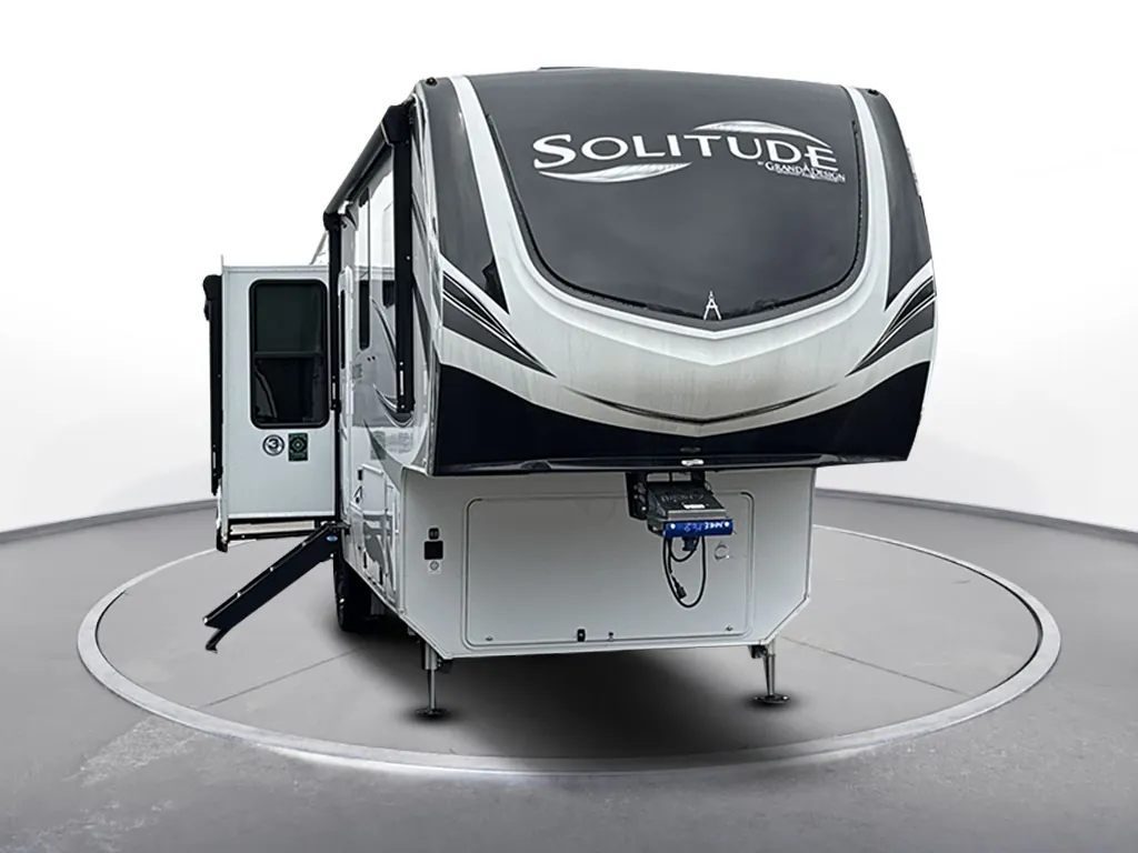 2024 Grand Design Solitude 370DV - Photo 2