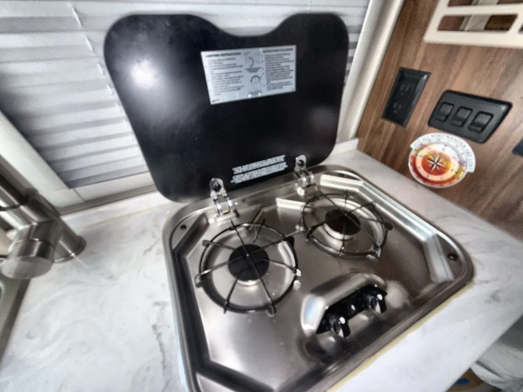 2022 Winnebago Travato 59G, Photos photo 11