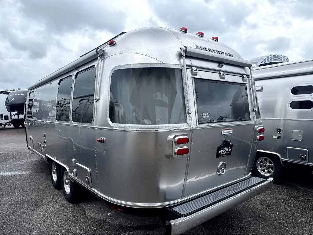 2026 Airstream International 25FB - Photo 4