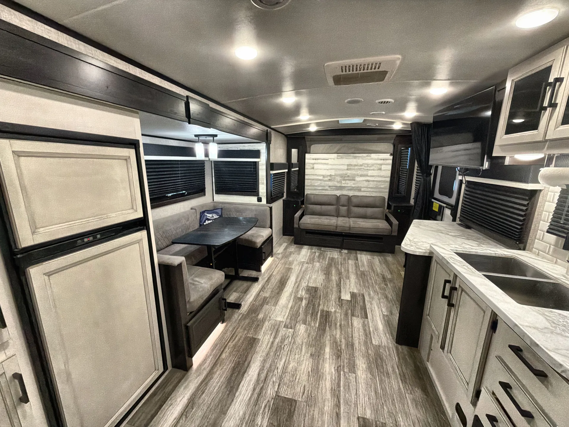 2022 Jayco White Hawk 25MBH — living area main