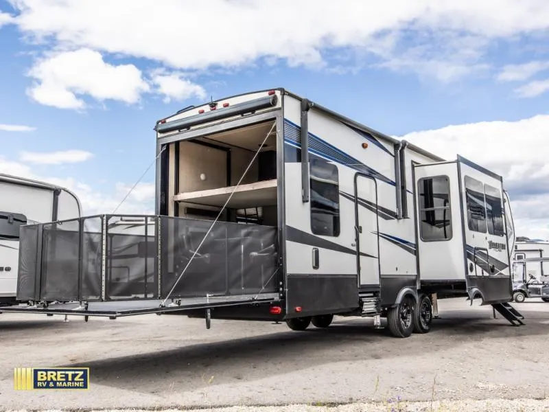 2019 Grand Design Momentum 349M - Photo 4