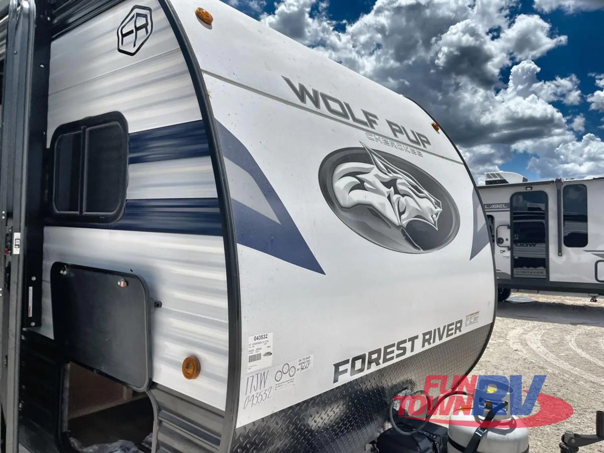 2027 Forest River Cherokee Wolf Pup 17JW - Photo 3