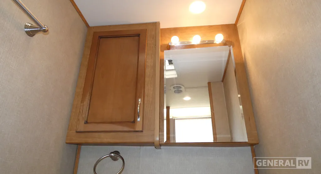 2016 Fleetwood Flair 26D, Photos photo 22