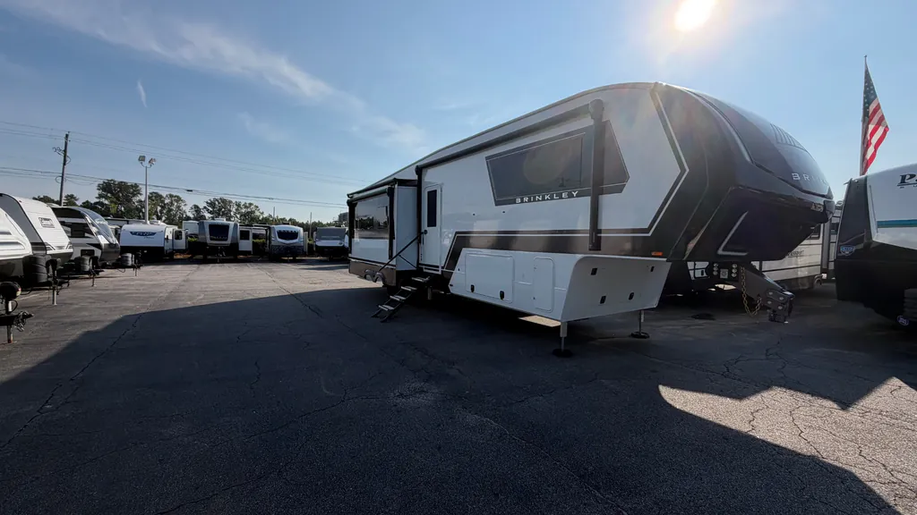 2025 Brinkley Model Z 3400, Photos photo 31