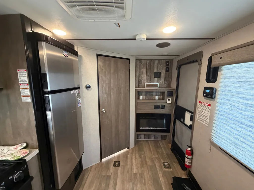 2022 Forest River XLR Micro Boost 25LRLE, Photos photo 17