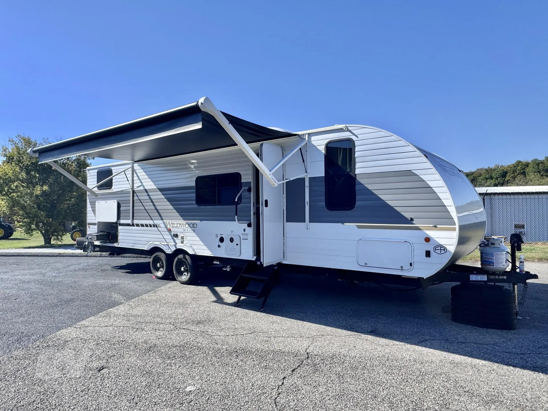 2027 Forest River Wildwood X-Lite 273QBXL
