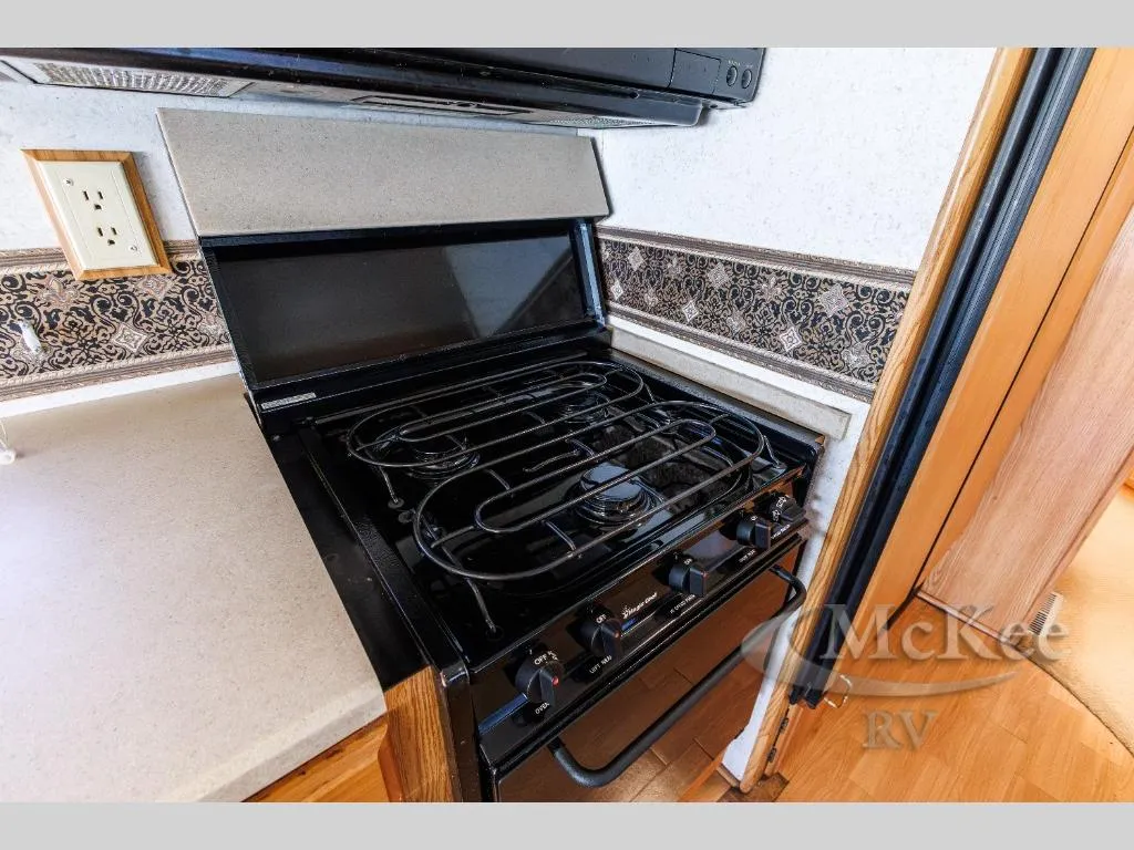 2001 Winnebago Journey 36GD - Photo 4
