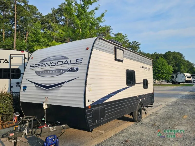 2024 Keystone Springdale Mini 1800BH - Photo 3