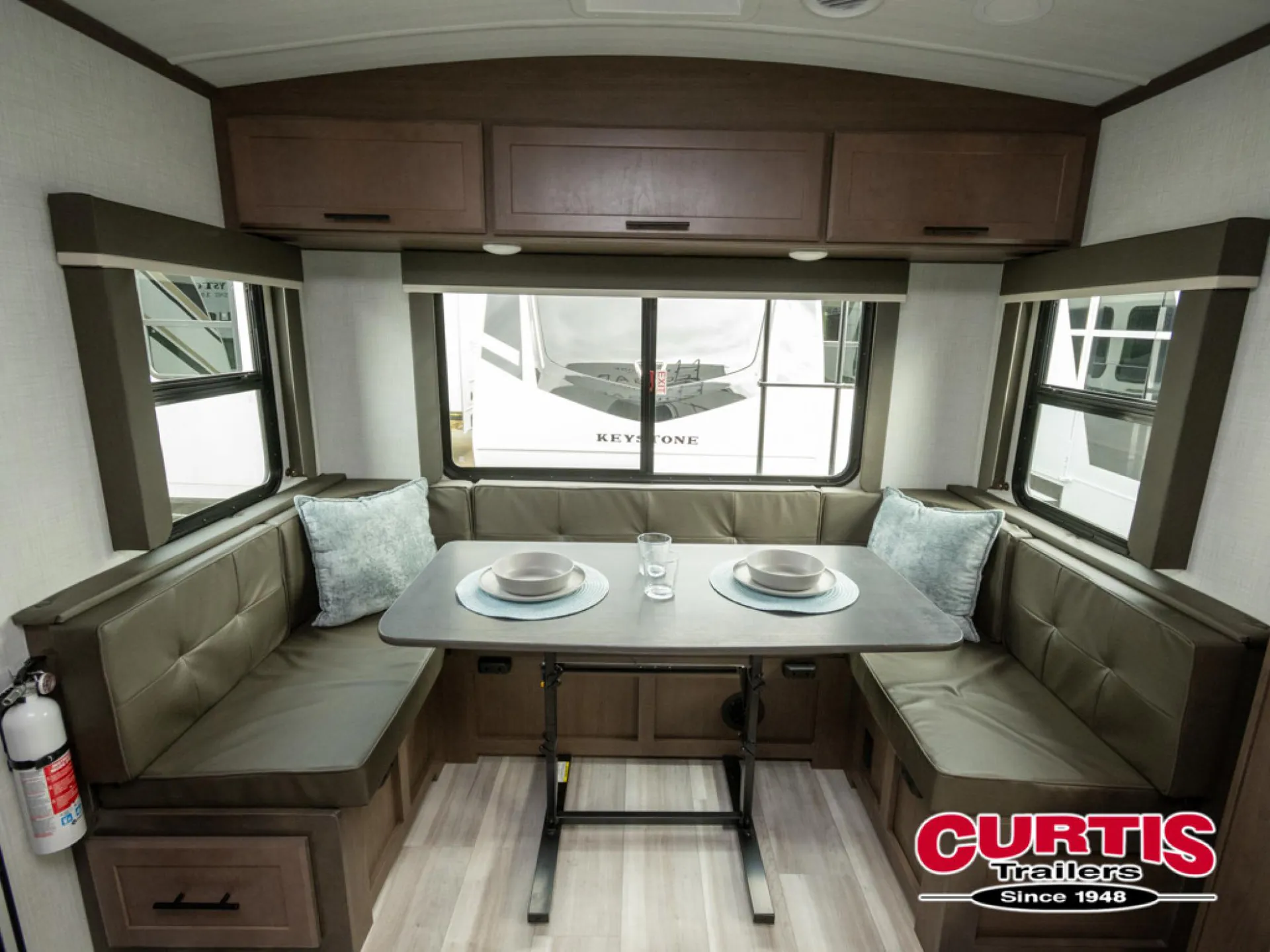 2026 Keystone Cougar Western Elevation 25RDWE dealer photo 7 from Curtis Trailers Inc Beaverton