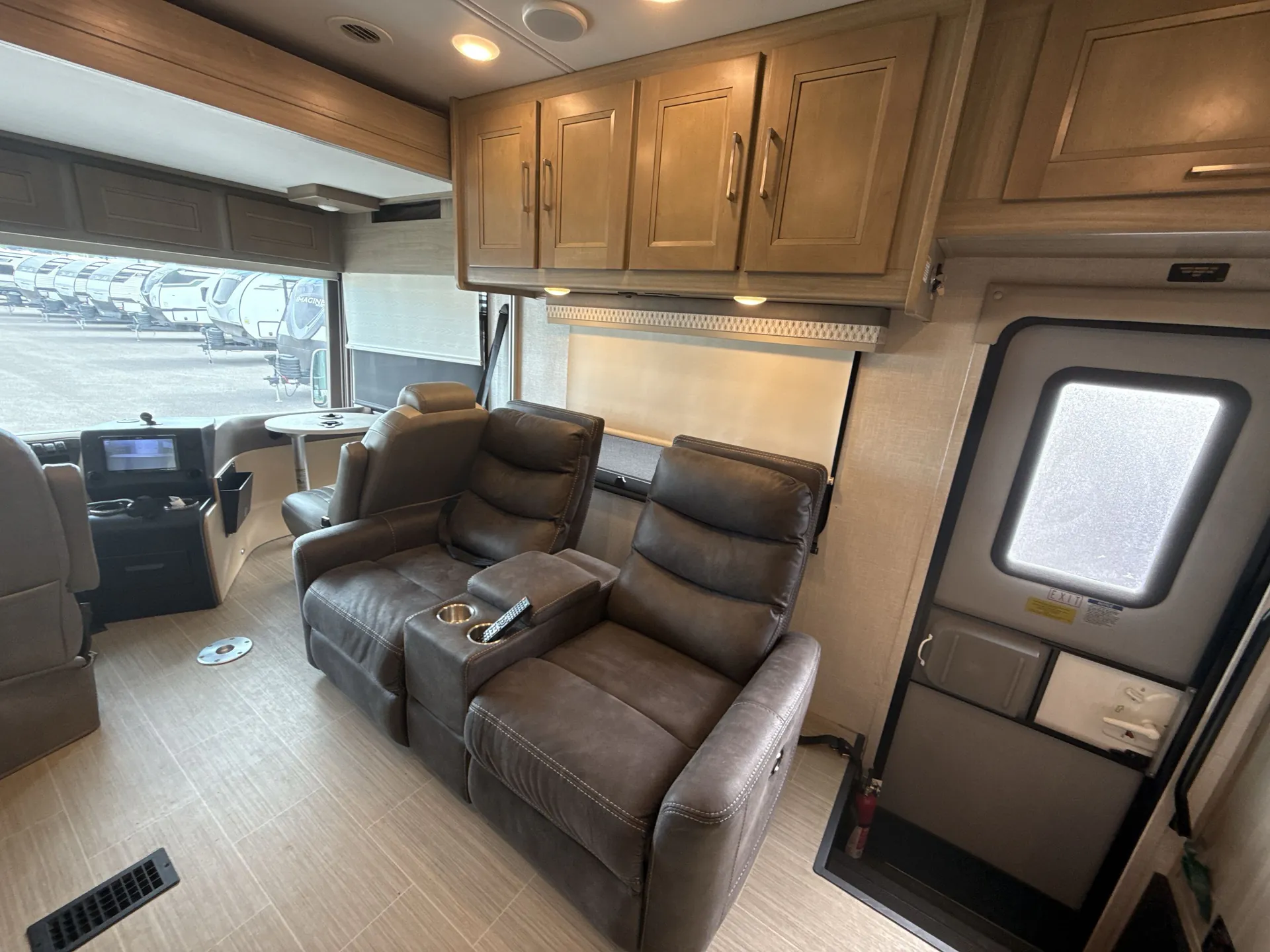 2020 Coachmen Sportscoach Srs 366BH — living area main