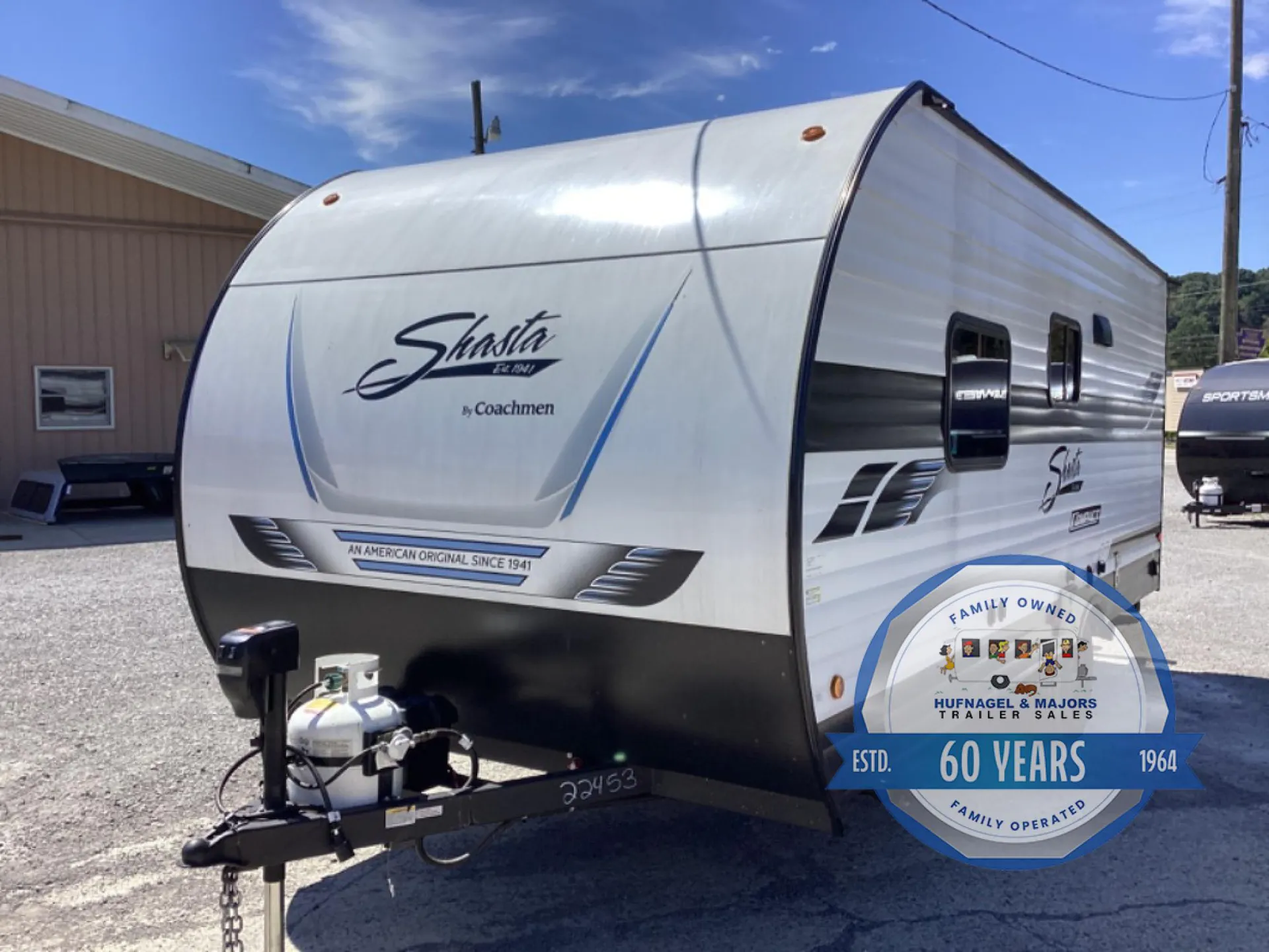 2025 Shasta Compact 18FQ - Photo 4