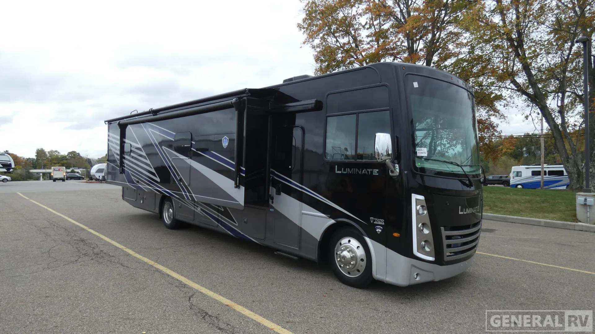 2026 Thor Motor Coach Luminate CC35 - Photo 2