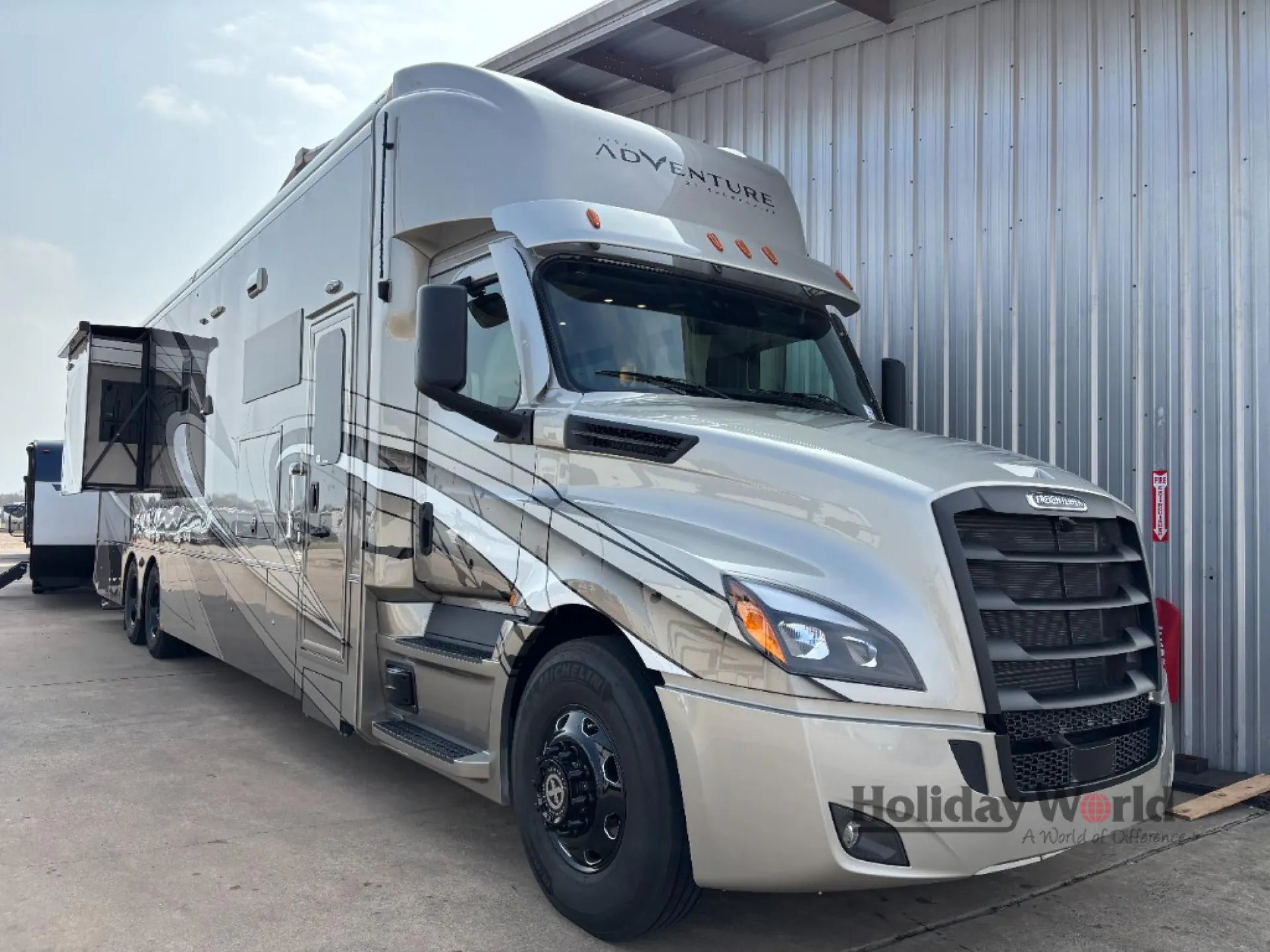 2026 ShowHauler Adventure A45BB - Photo 2