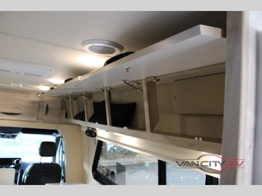 2025 Chinook RV Summit EB, Photos photo 33