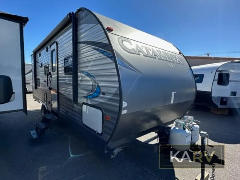 2018 Coachmen Catalina SBX 221TBS - Photo 2