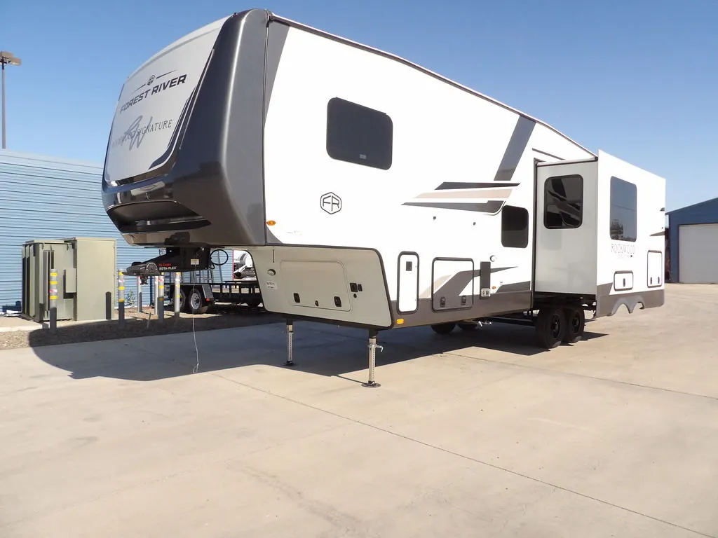 2025 Forest River Rockwood Signature R374DBH - Photo 2
