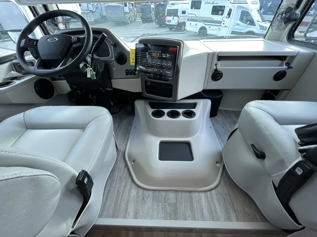 2026 Thor Motor Coach Freedom Traveler A29, Photos photo 32