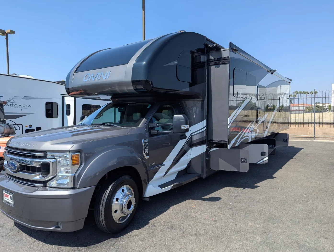 2021 Thor Motor Coach Omni SV34 - Photo 4