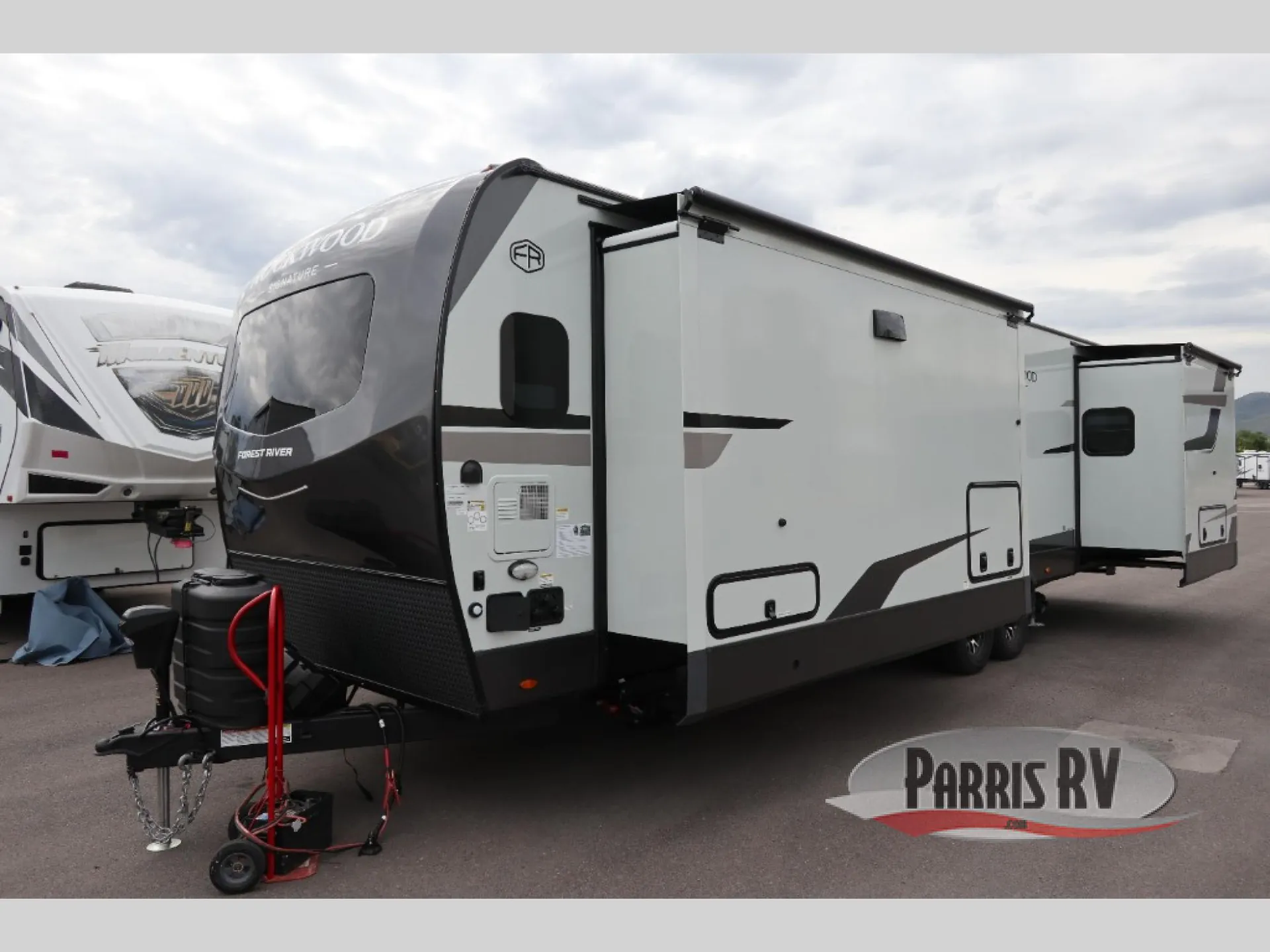 2026 Forest River Rockwood Signature 8339FK - Photo 4