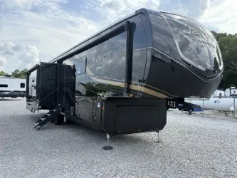 2026 Jayco Pinnacle 36FBTS - Photo 2