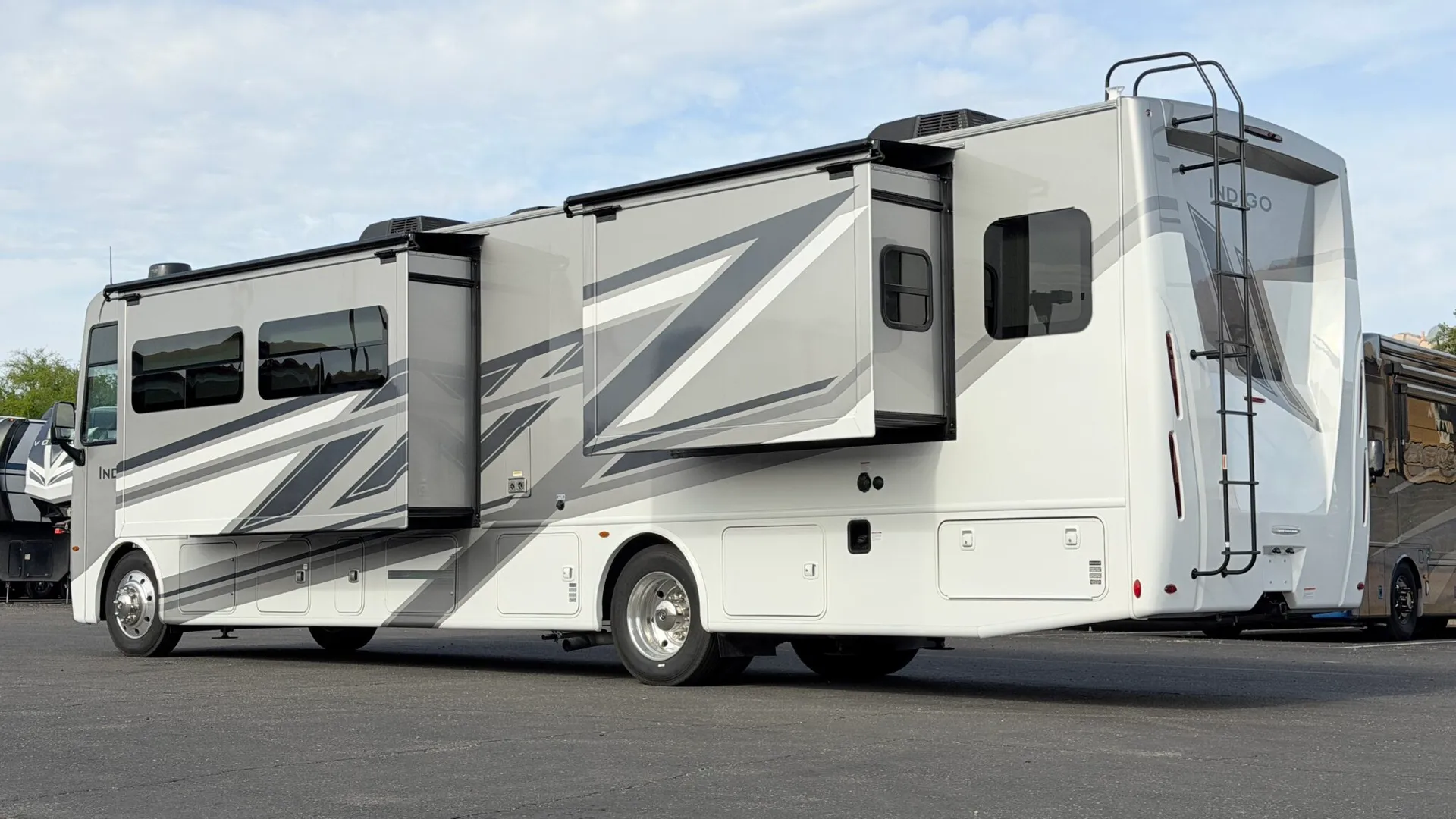 2026 Thor Motor Coach Indigo HH36 - Photo 4
