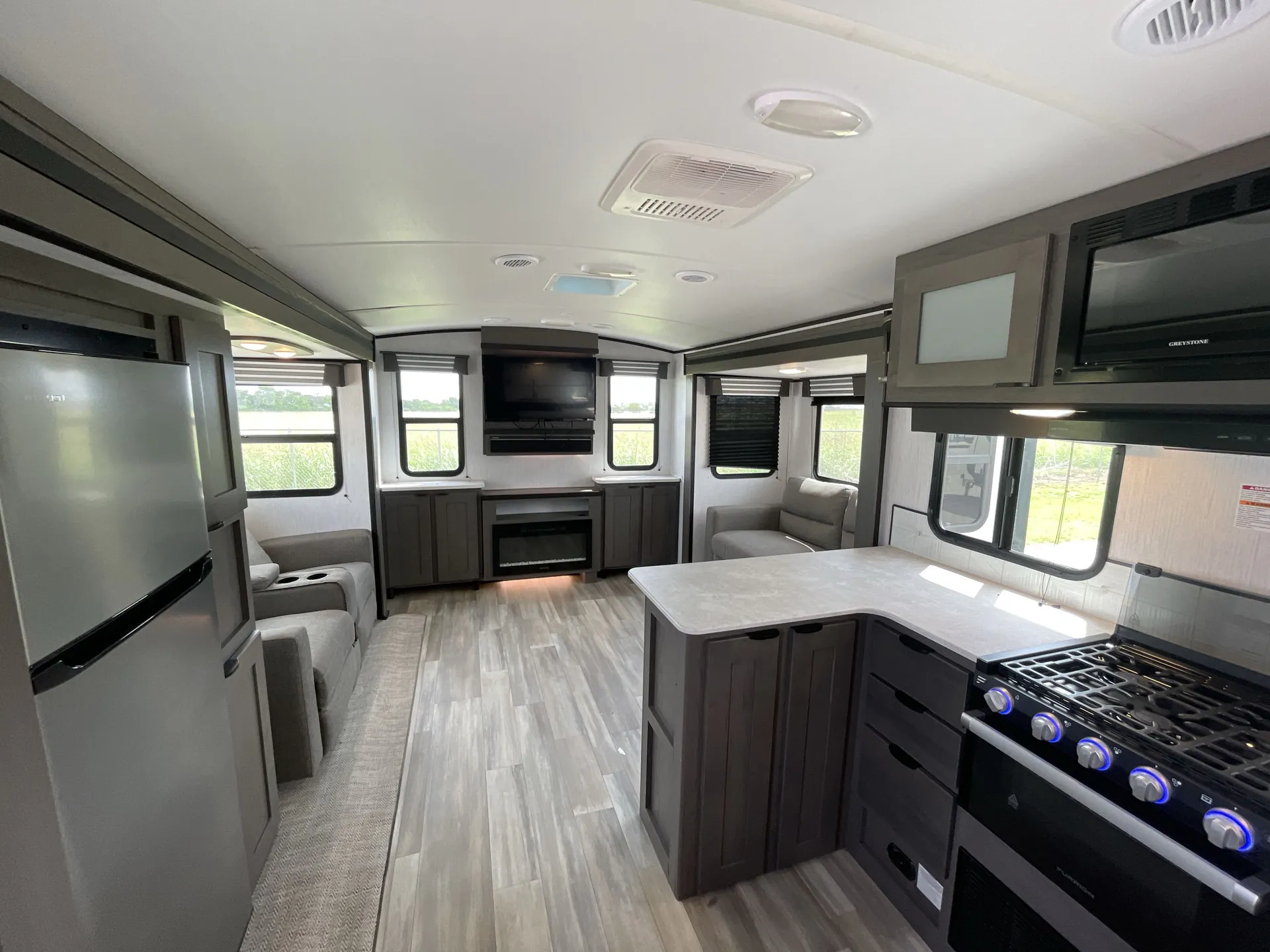 2022 Cruiser RV MPG MPG 2780RE — living area main