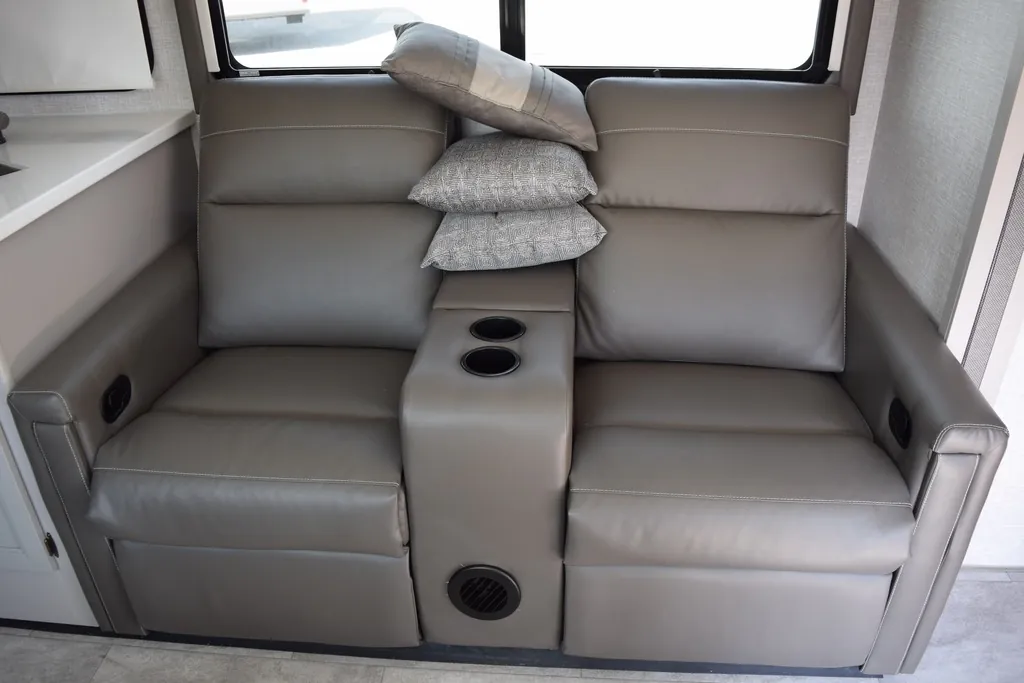 2025 Thor Motor Coach Windsport 29L, Photos photo 15