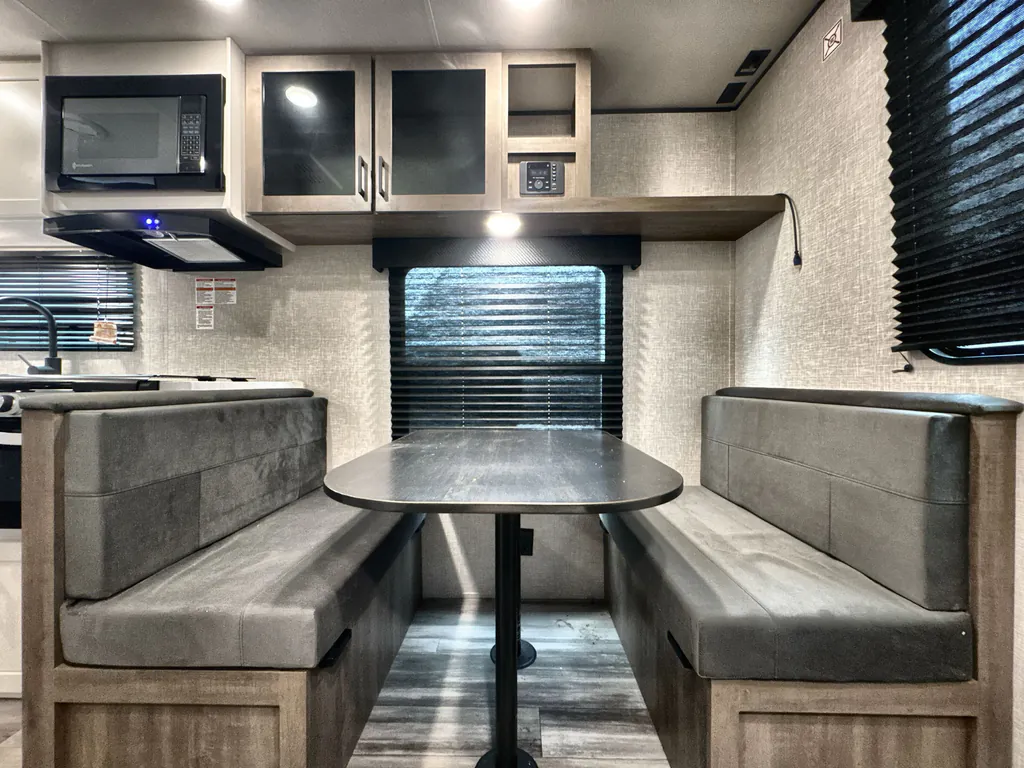 2025 Jayco Jay Flight SLX 210QB, Photos photo 9