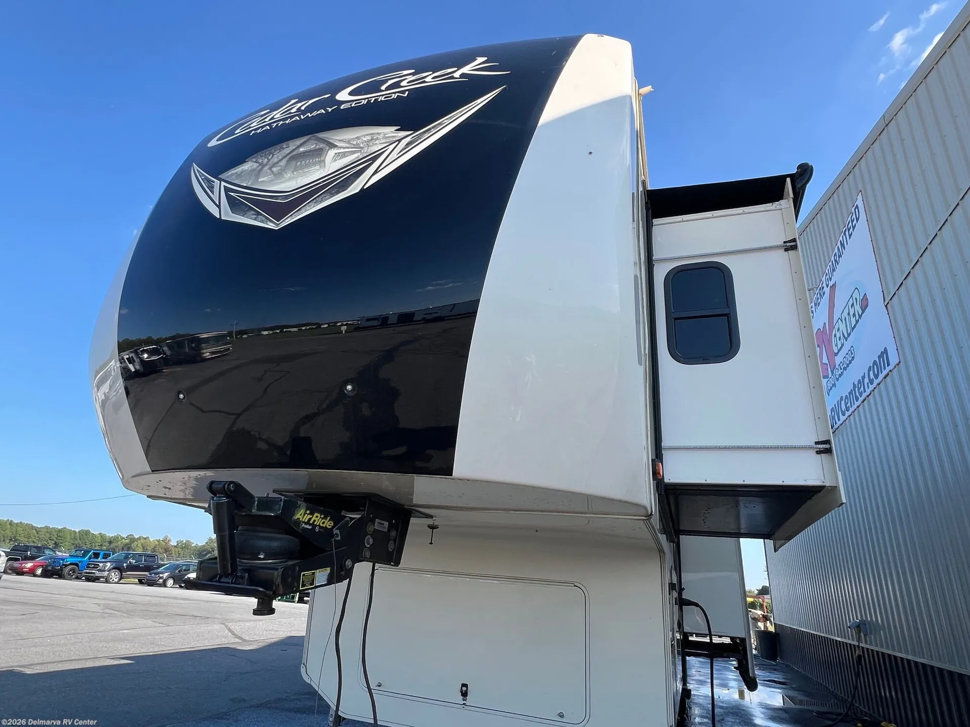 2021 Forest River Cedar Creek Hathaway Edition 38RTH — Photo 7