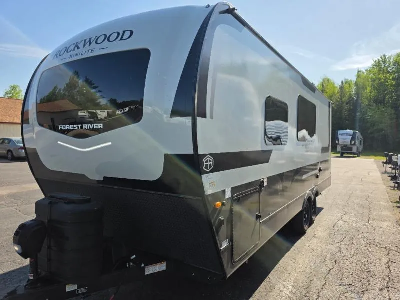 2026 Forest River Rockwood Mini Lite 2524FBT - Photo 3