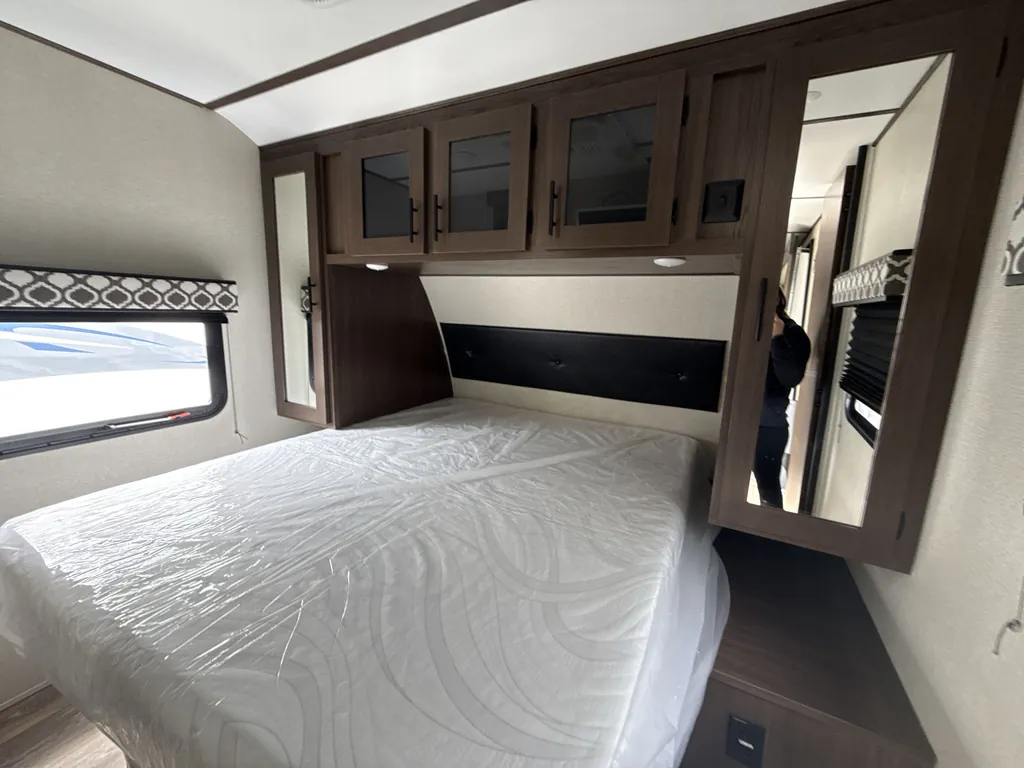 2020 Prime Time LaCrosse 3380IB, Photos photo 15