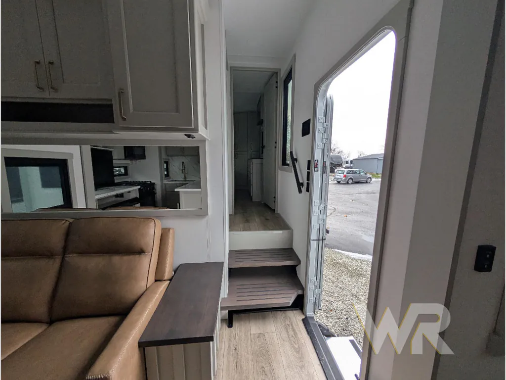 2026 Brinkley Model G 3520, Photos photo 36