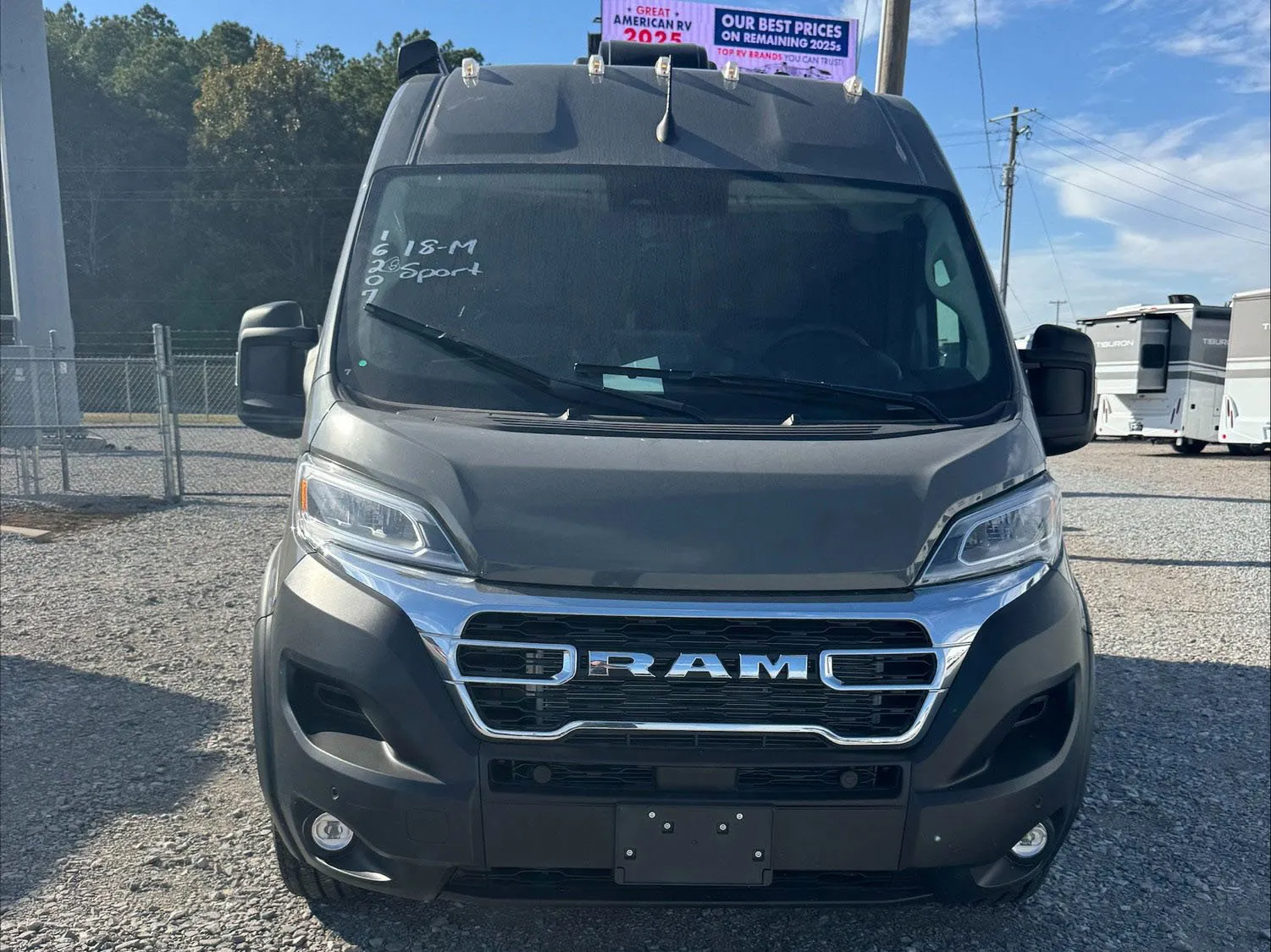 2026 Thor Motor Coach Rize 18M - Photo 3