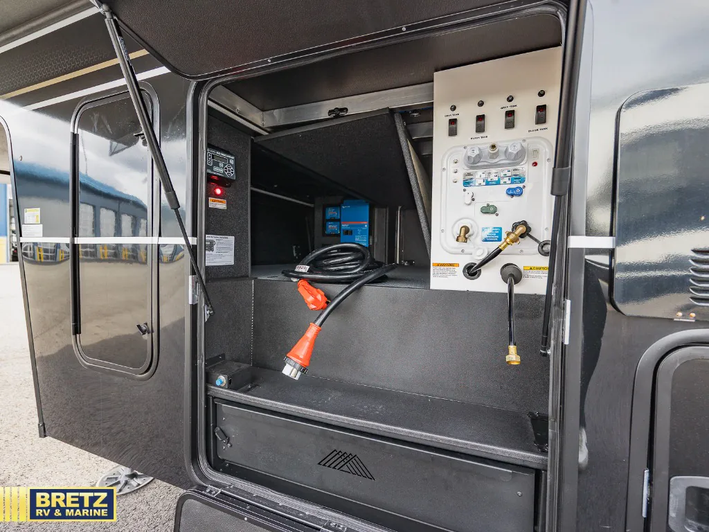 2026 Brinkley Model G 3970, Photos photo 11