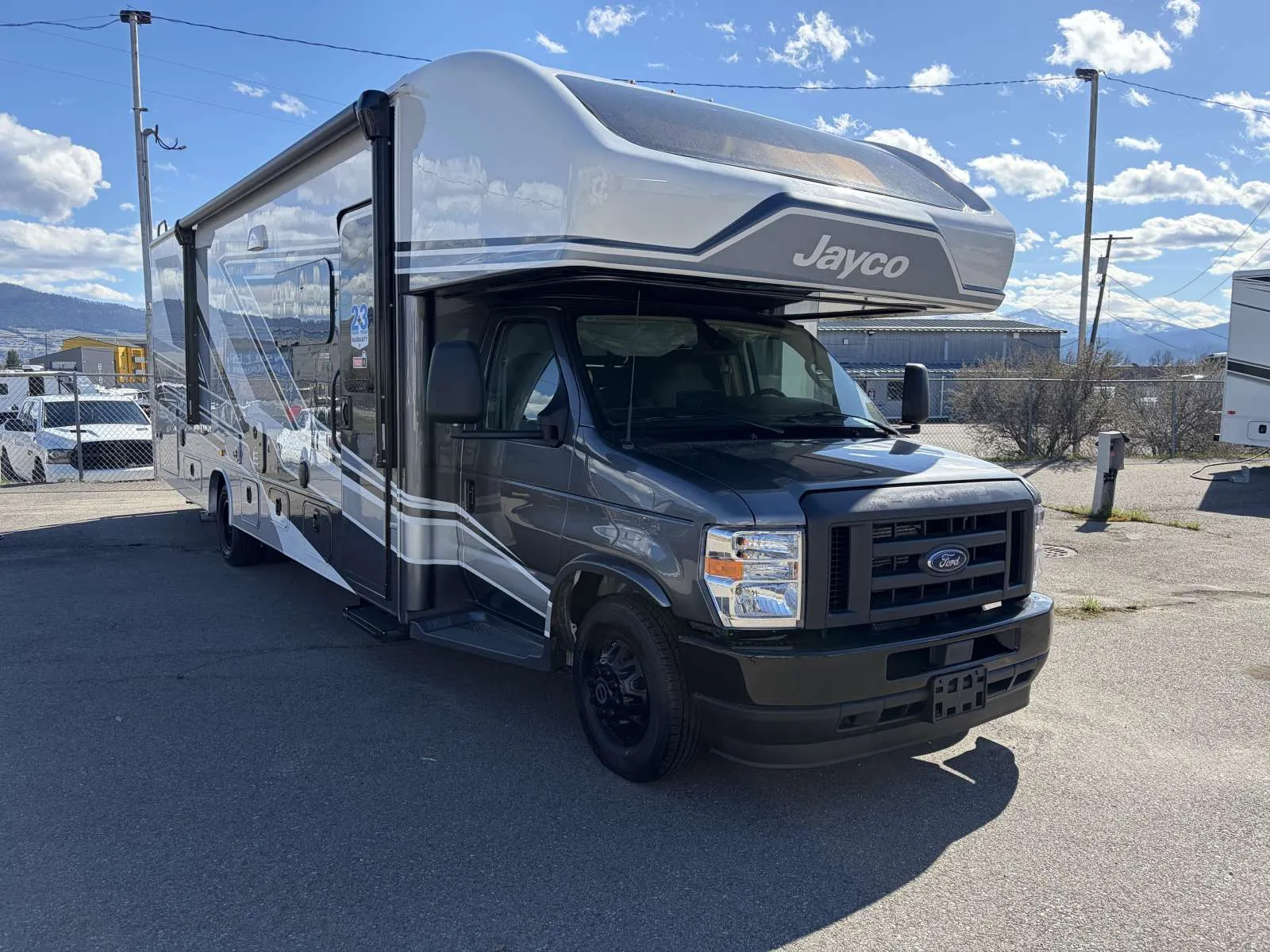 2026 Jayco Greyhawk 29MV - Photo 2