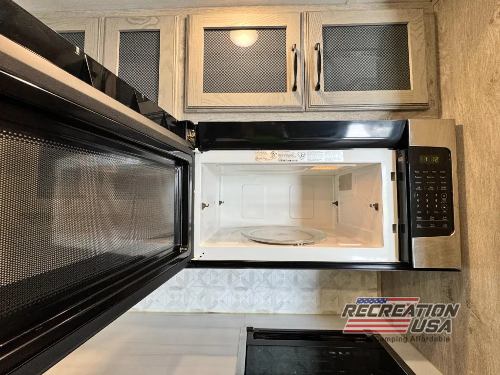 2023 Keystone Avalanche 390DS, Photos photo 17