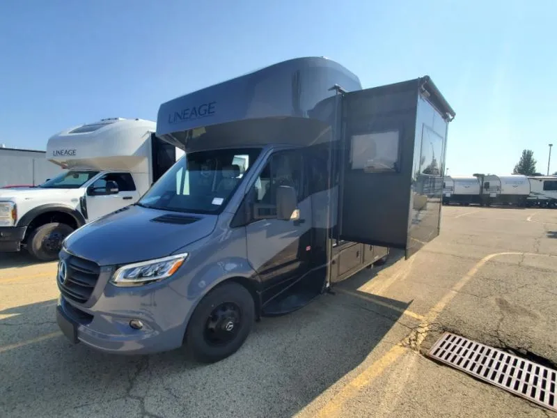 2026 Grand Design Lineage Series M 25TK - Photo 4