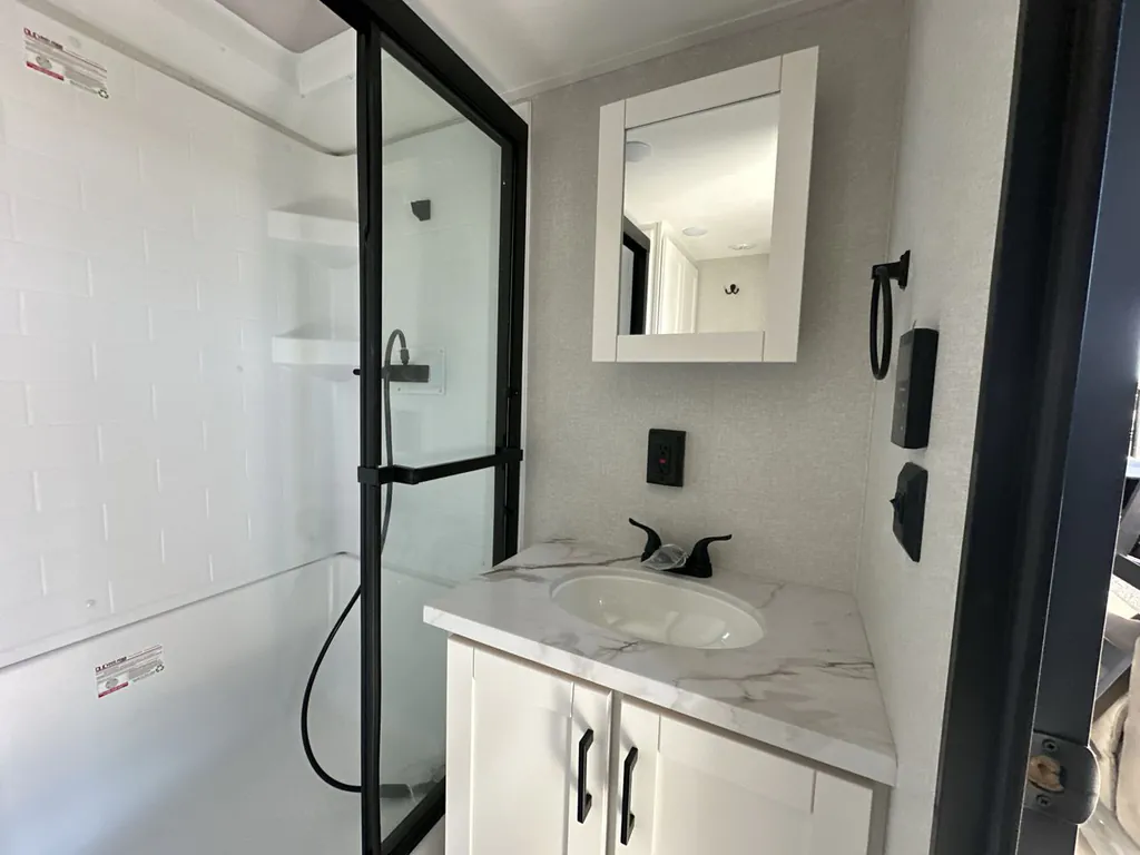 2026 Jayco Jay Flight Bungalow 404LOFT DS, Photos photo 19