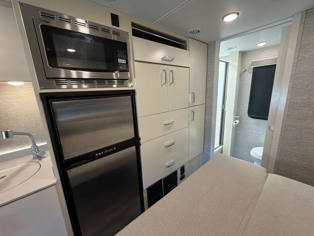 2020 Tiffin Wayfarer 25 RW, Photos photo 16