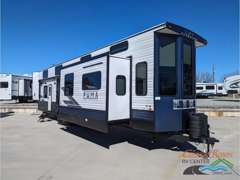 2025 Palomino Puma Destination 402LFT - Photo 2