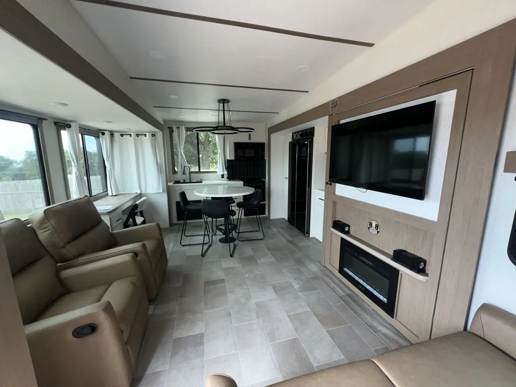2027 Forest River Impression 360MYR, Photos photo 9