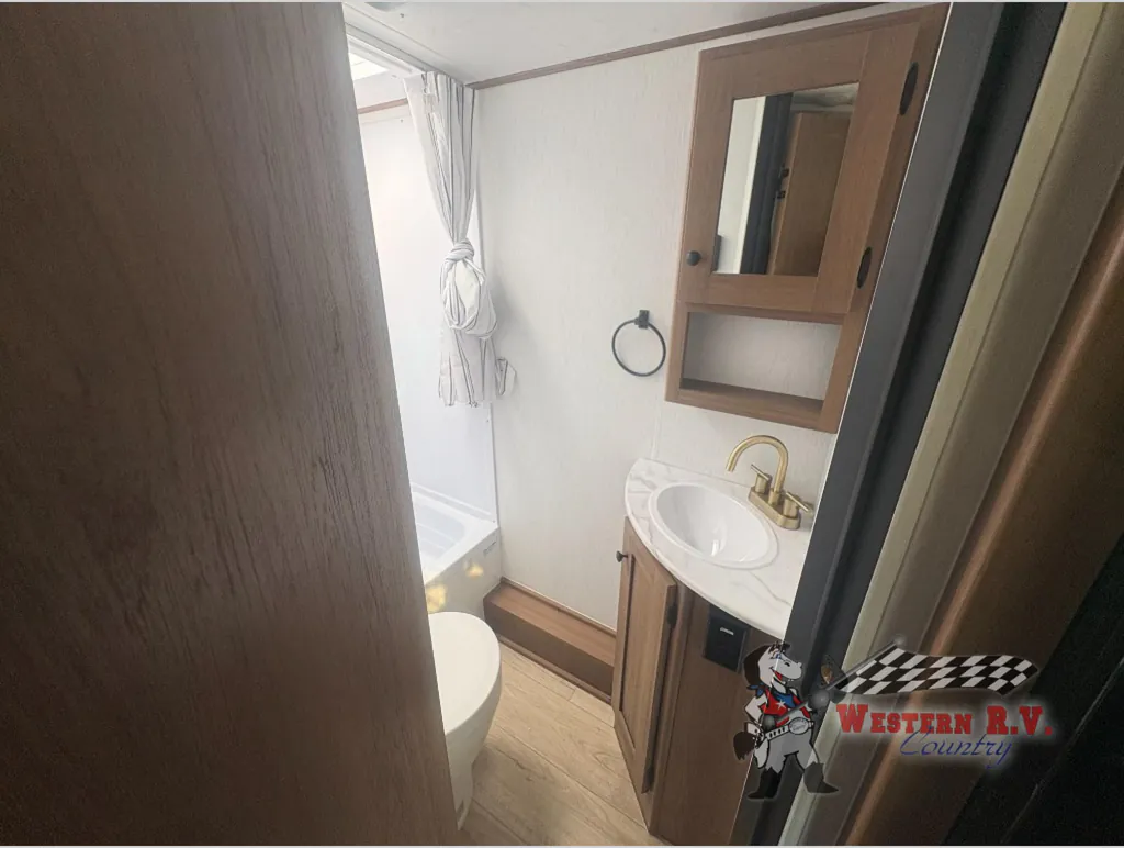2027 Coachmen Apex Nano 186BH, Photos photo 12