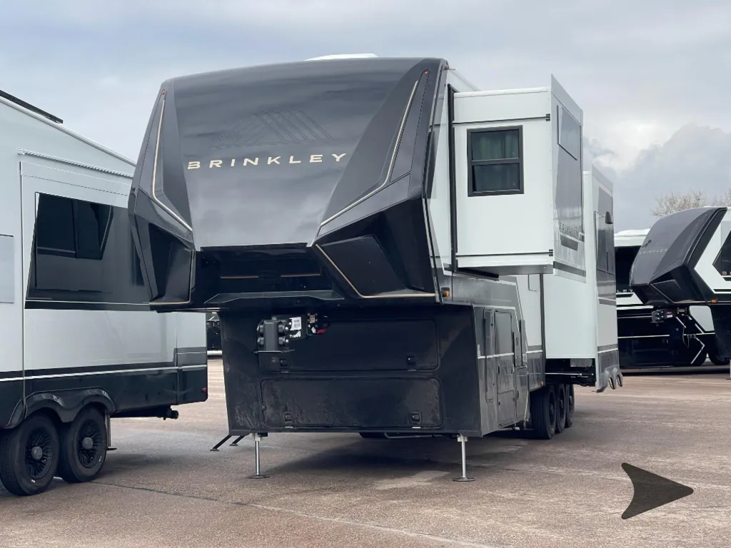 2026 Brinkley Model G 3520, Photos photo 8