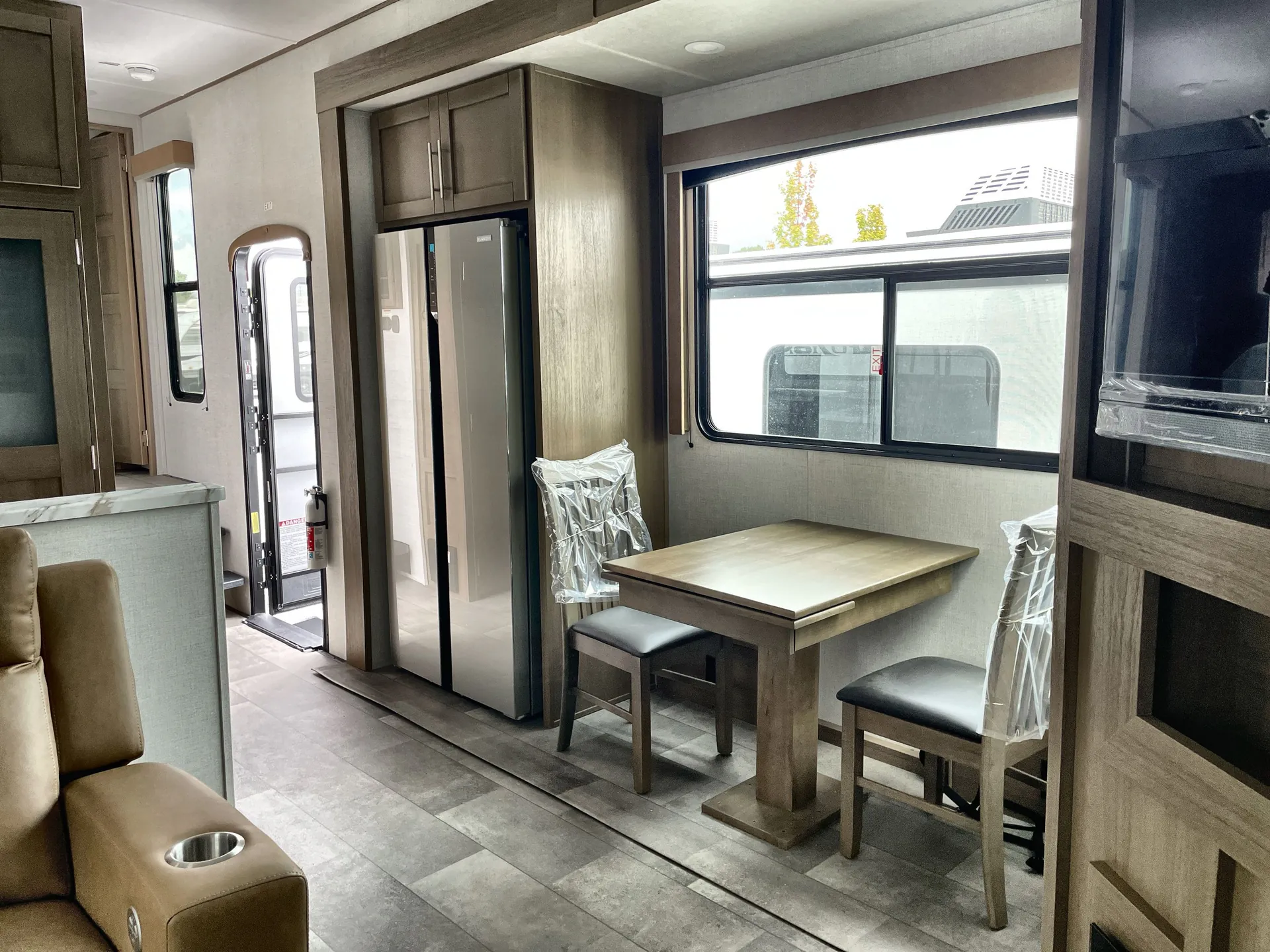 2026 Keystone Fuzion Impact 418 — living area main