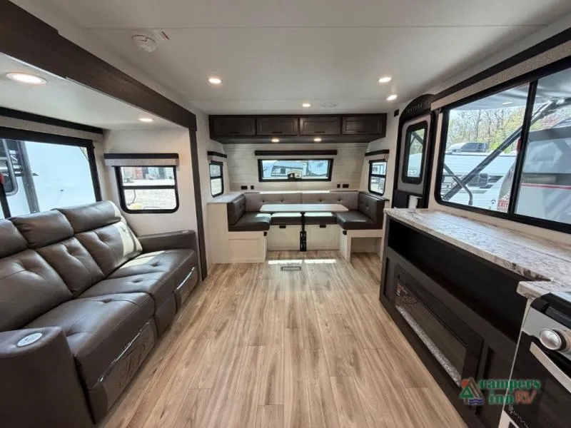 2026 Venture RV Stratus 282VFD - Photo 3