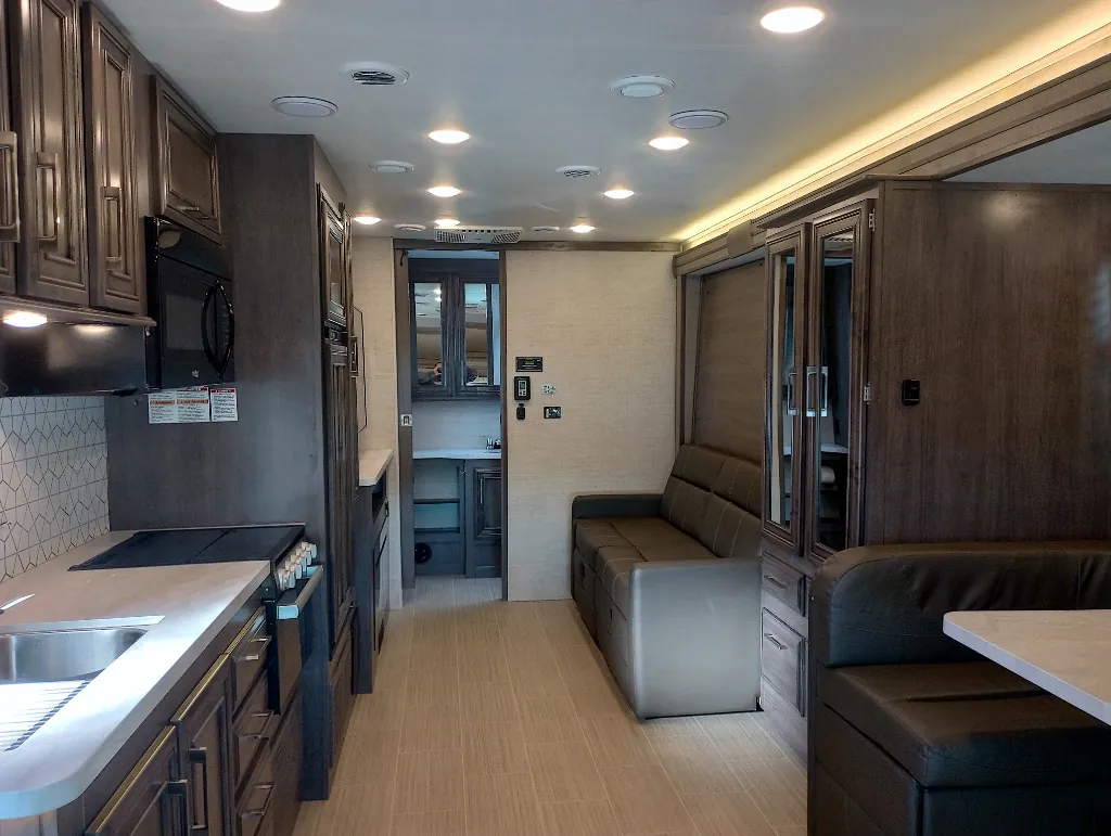 2023 Entegra Coach Odyssey 26M - Photo 4