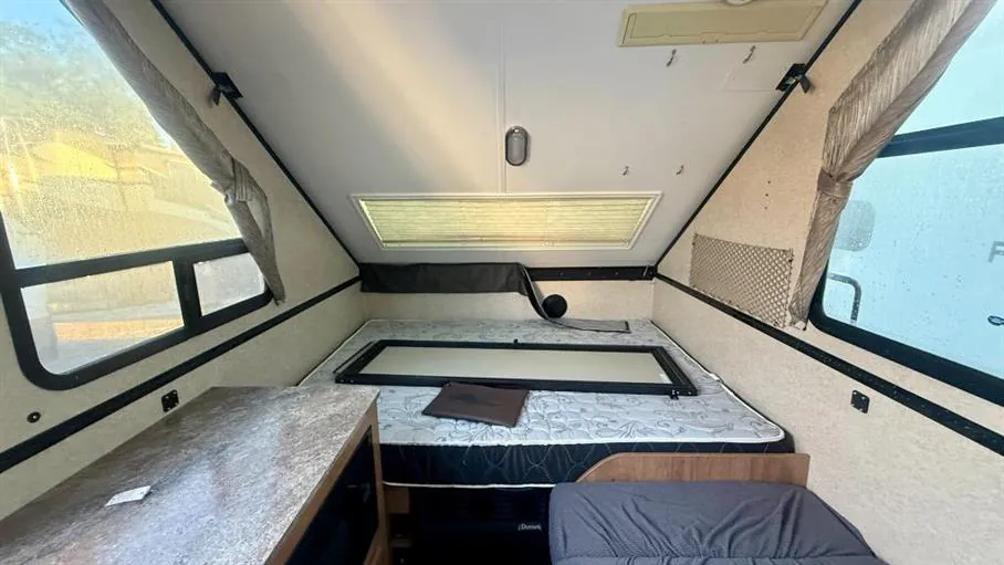 2018 Forest River Rockwood Hard Side A214HW, Photos photo 10