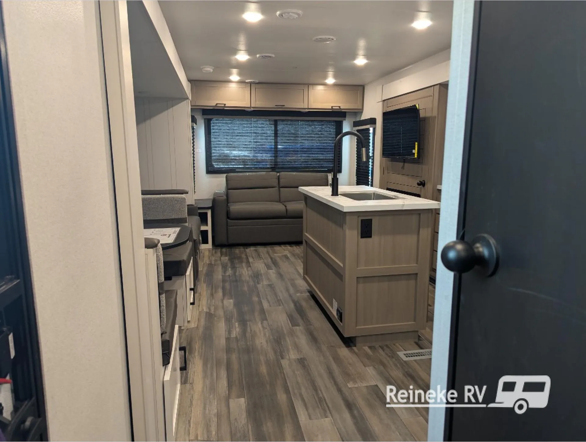 2027 Highland Ridge Open Range Colt 28RLD dealer photo 10 from Reineke RV